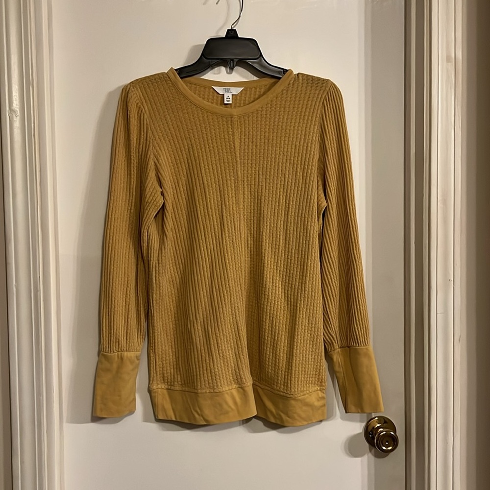 Time and Tru Women’s Yellow Waffle Knit Sweater